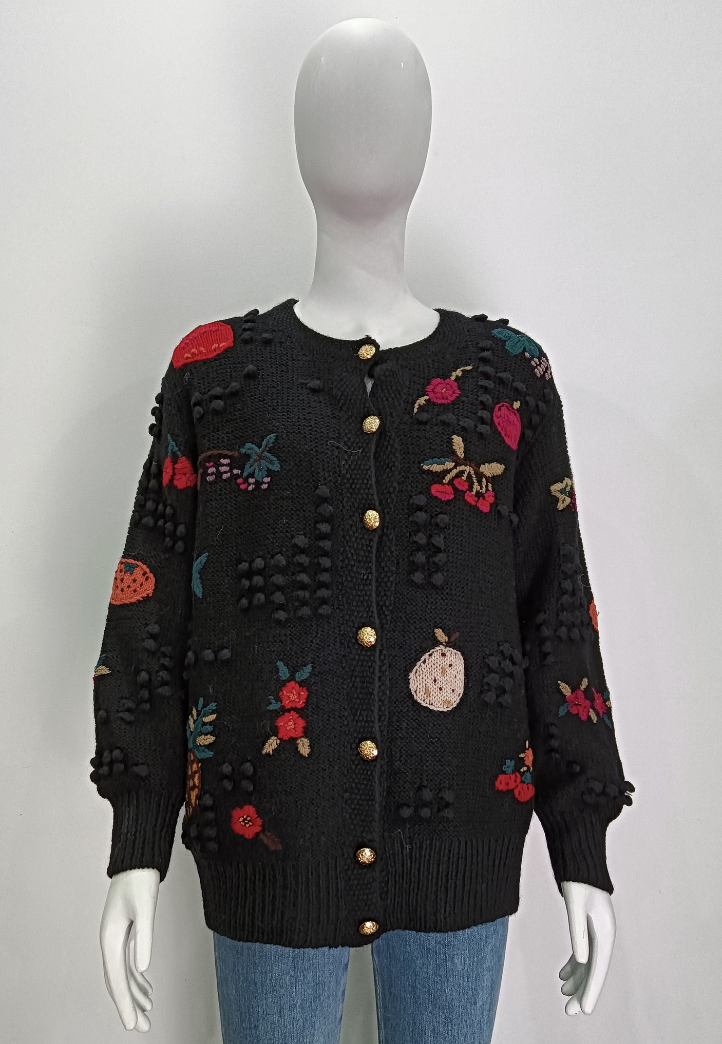 Black embroidered long sleeve knitting