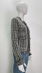 Long sleeve knit sweater with whiskers and open chest