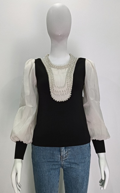 Beaded crew-neck long sleeve knit