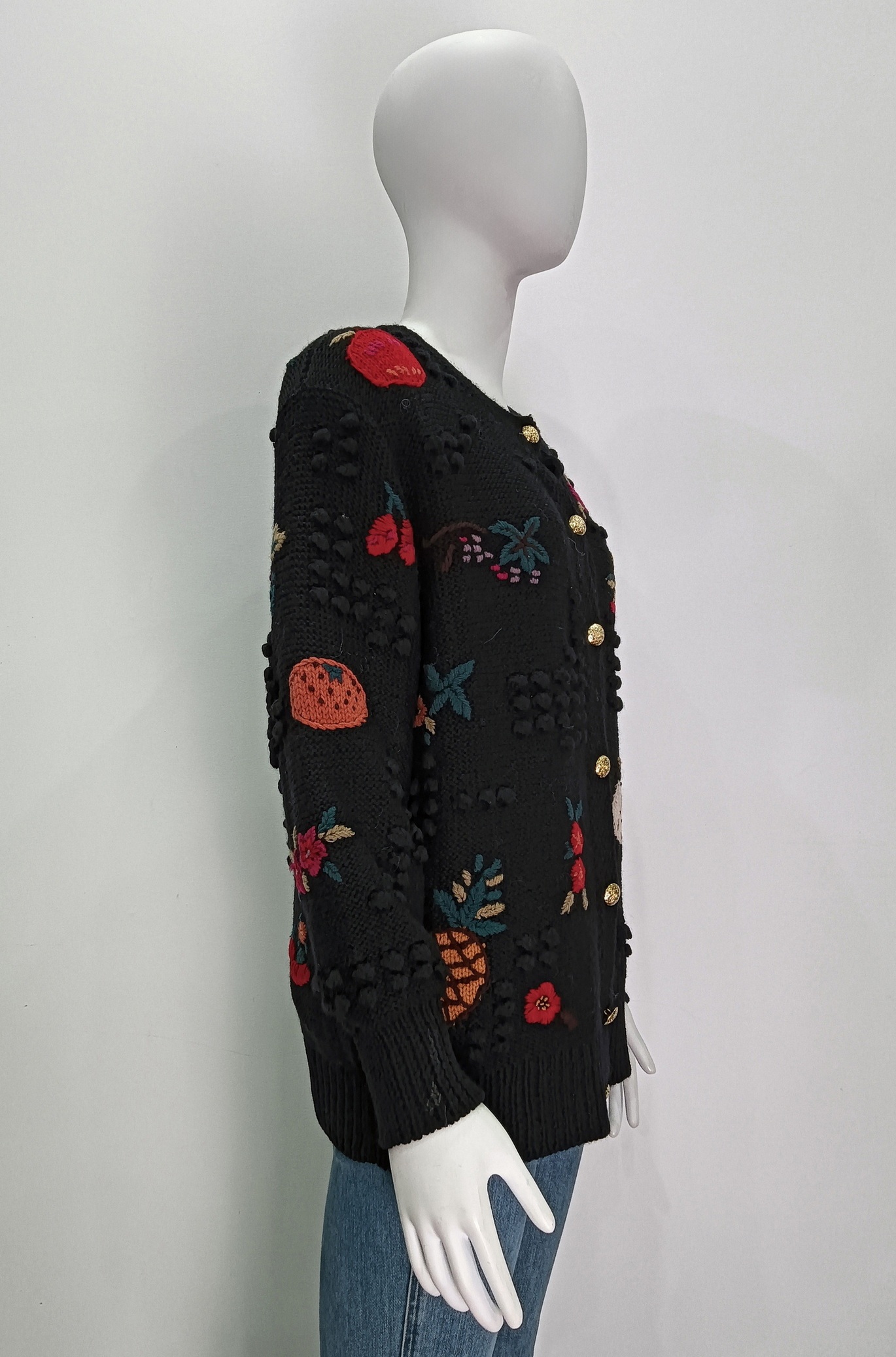 Black embroidered long sleeve knitting