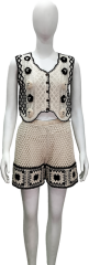 Sleeveless knitted button vest