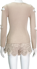 Crew neck knitted long sleeve sweater