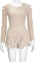 Crew neck knitted long sleeve sweater