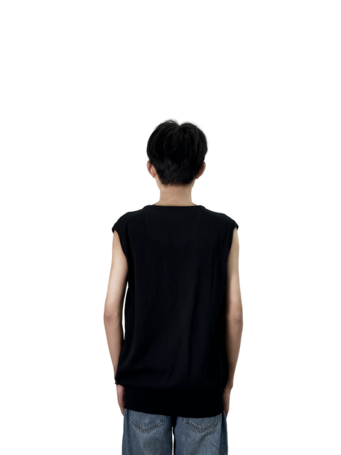 V-neck sleeveless knitted vest