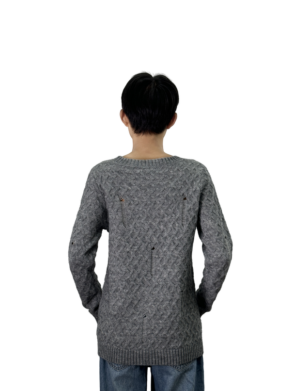 Crew neck long sleeve ripped jumper