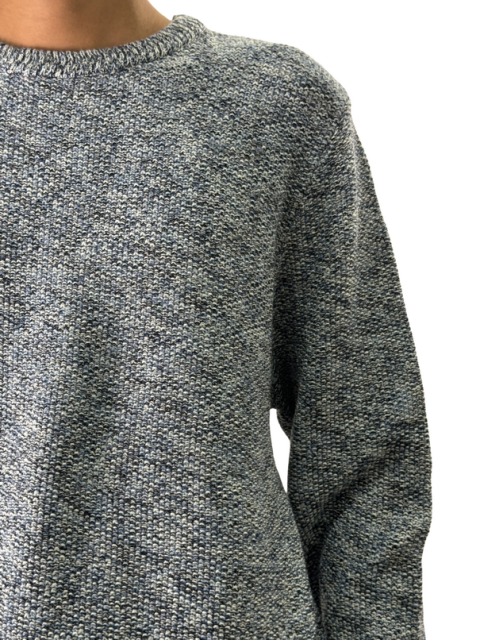 Crew neck long sleeve knitted pullover sweater