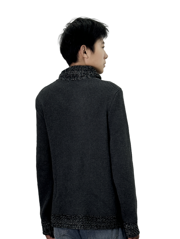 Turtleneck knitted pullover sweater