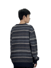 Crew neck graphic knit sweater
