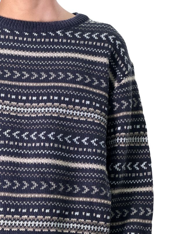 Crew neck graphic knit sweater