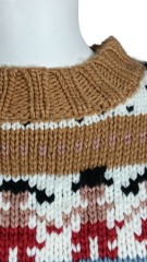 Round neck loose pattern pullover sweater