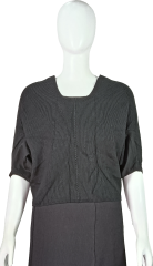 Simple dark pinstripe knitted short sleeves