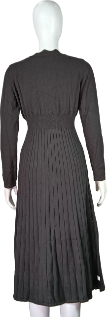 Elegant Long Sleeve Black Button-Down Pleated Design Dress