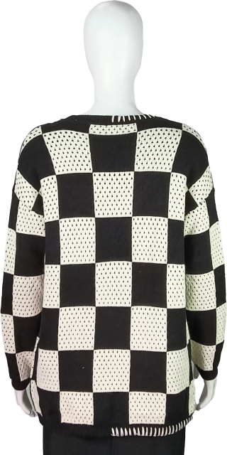 Black and White Abstract Motif Oversized Checkered Knit Sweater