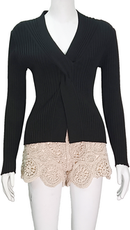 V-neck cross-hem knitted sweater