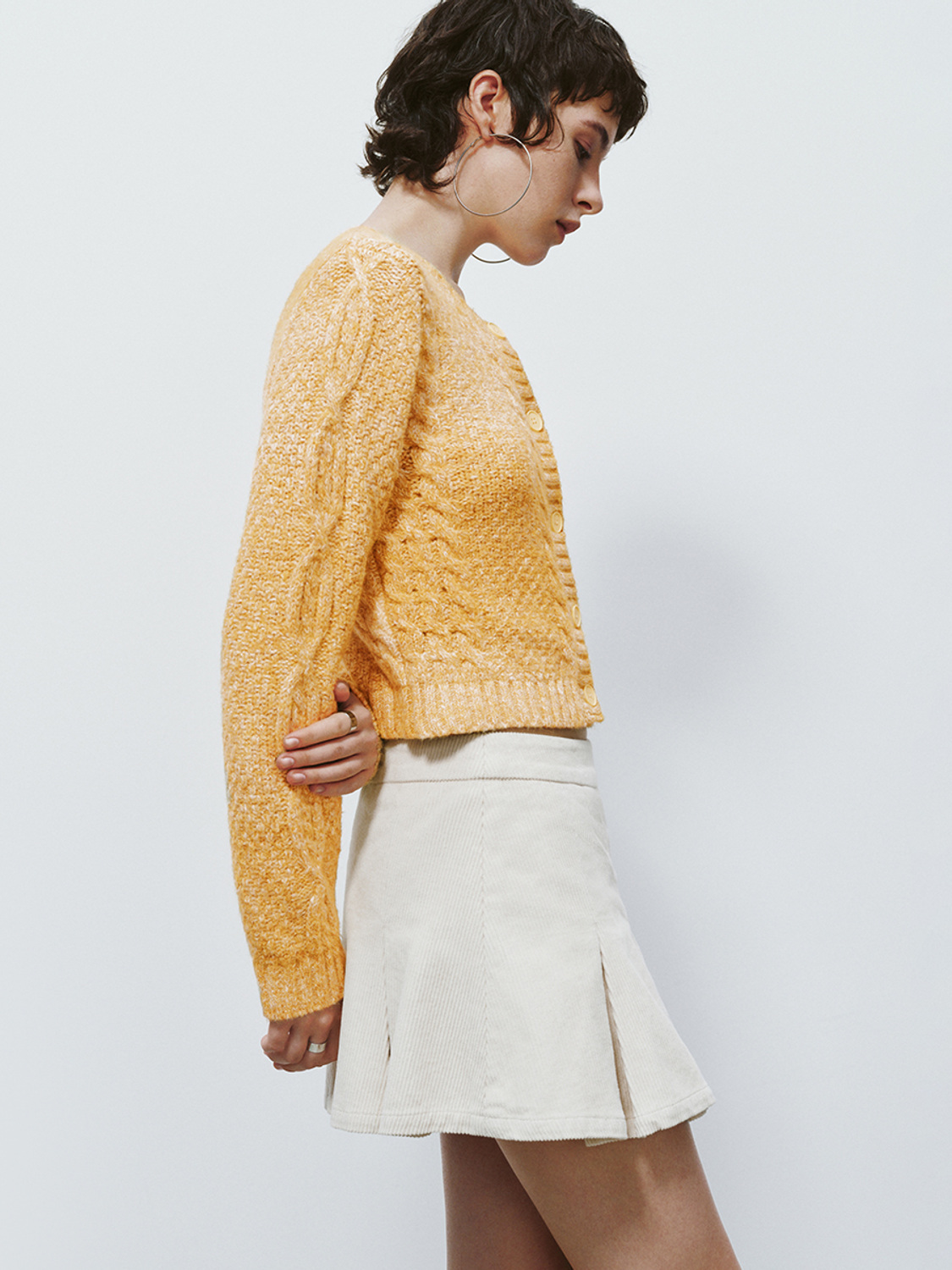 Factory  Soft Yellow Elegant Cropped Knit Cardigan