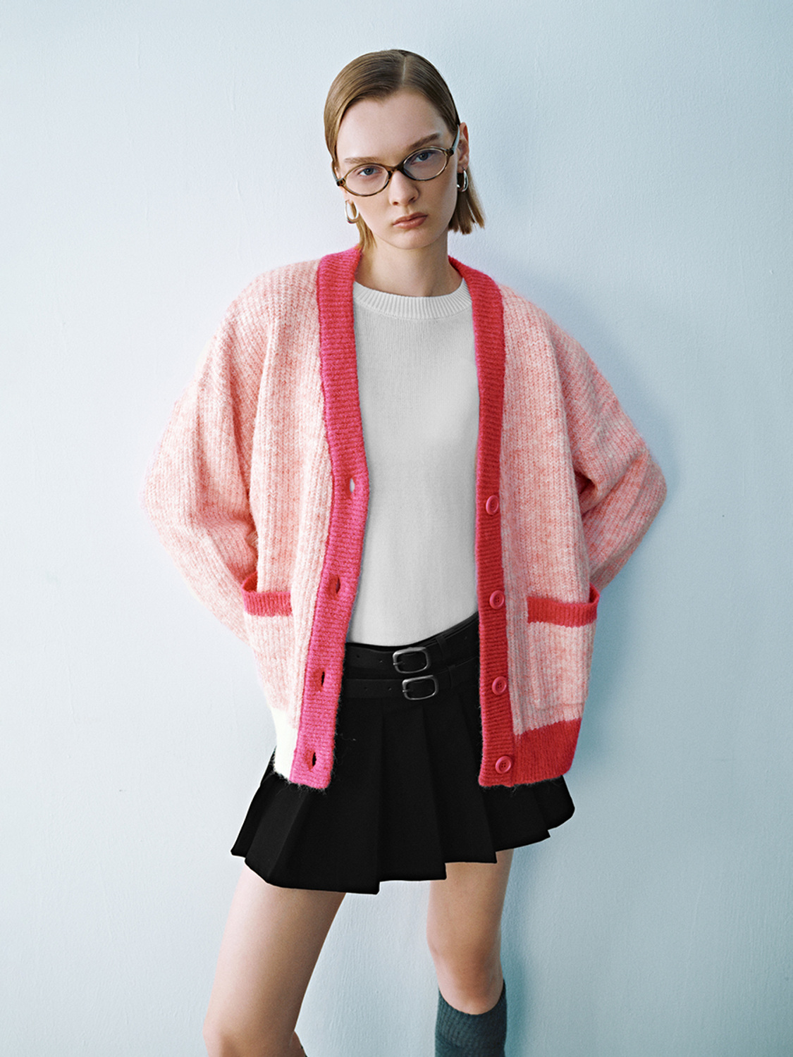 Custom Cozy Pink Gradient Cardigan in Contrasting Color Dopamine Style