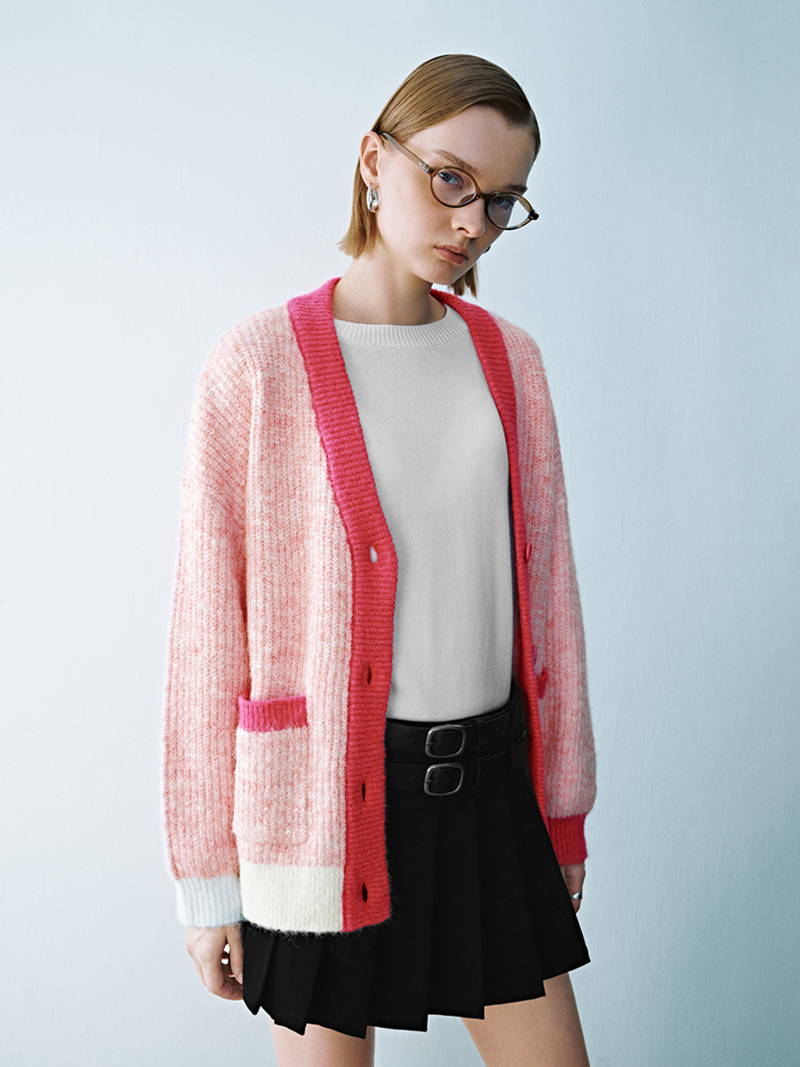 Custom Cozy Pink Gradient Cardigan in Contrasting Color Dopamine Style