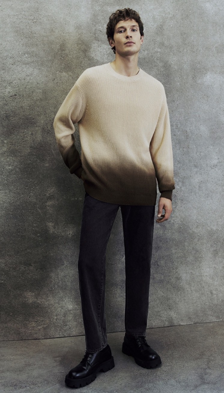 OEM Men’s Gradient Color-Block Bold Style with Modern Sophistication Sweater