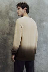 OEM Men’s Gradient Color-Block Bold Style with Modern Sophistication Sweater
