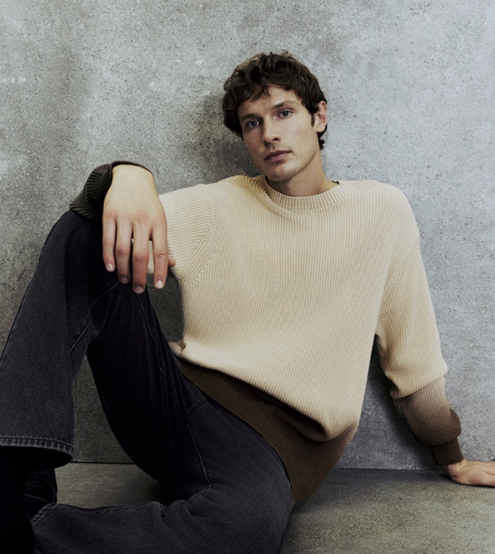 OEM Men’s Gradient Color-Block Bold Style with Modern Sophistication Sweater
