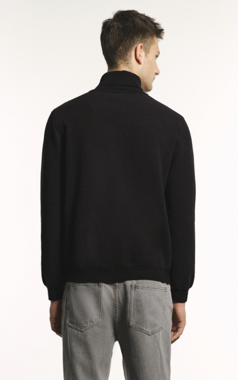 ODM Men’s Classic Black Effortless Elegance and Timeless Appeal Turtleneck Sweater