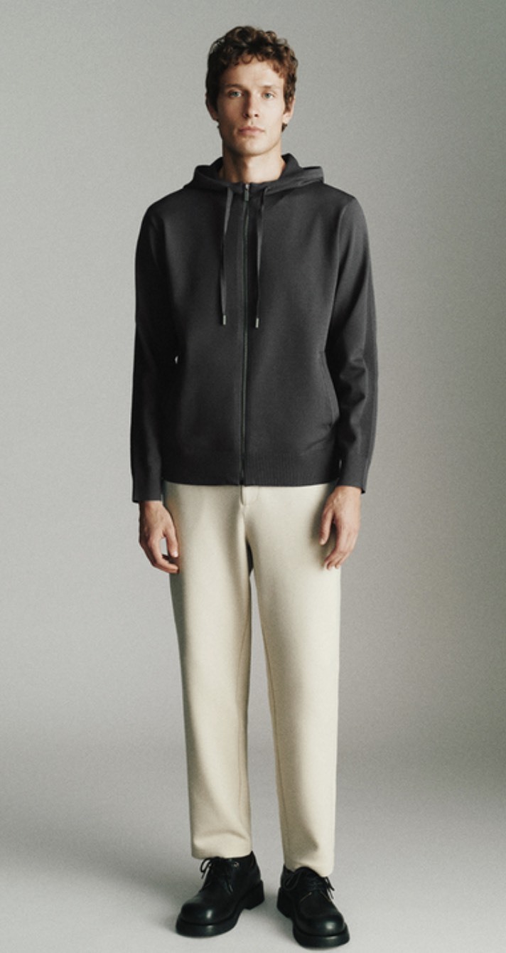 Customize  Men’s Zip-Up Modern Comfort Meets Sleek Design Hoodie