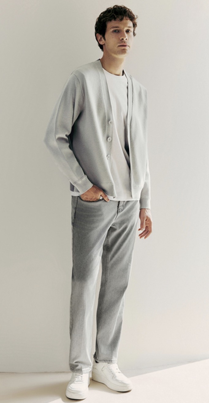Factory Men's Classic Simplicity  Modern Comfort Minimalist Button-Up Cardigan