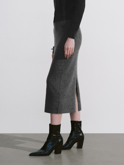 OEM Women's Classic Knit Midi Skirt in Dark Grey