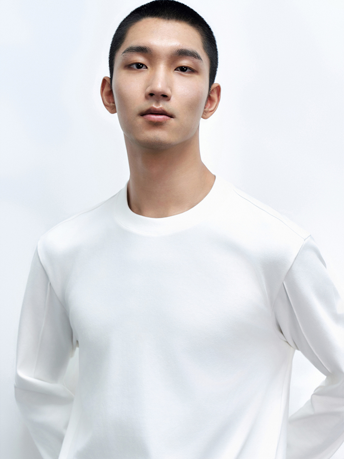 Factory Men's Minimalist Long-Sleeve Crew-Neck Shirt Hoodie 