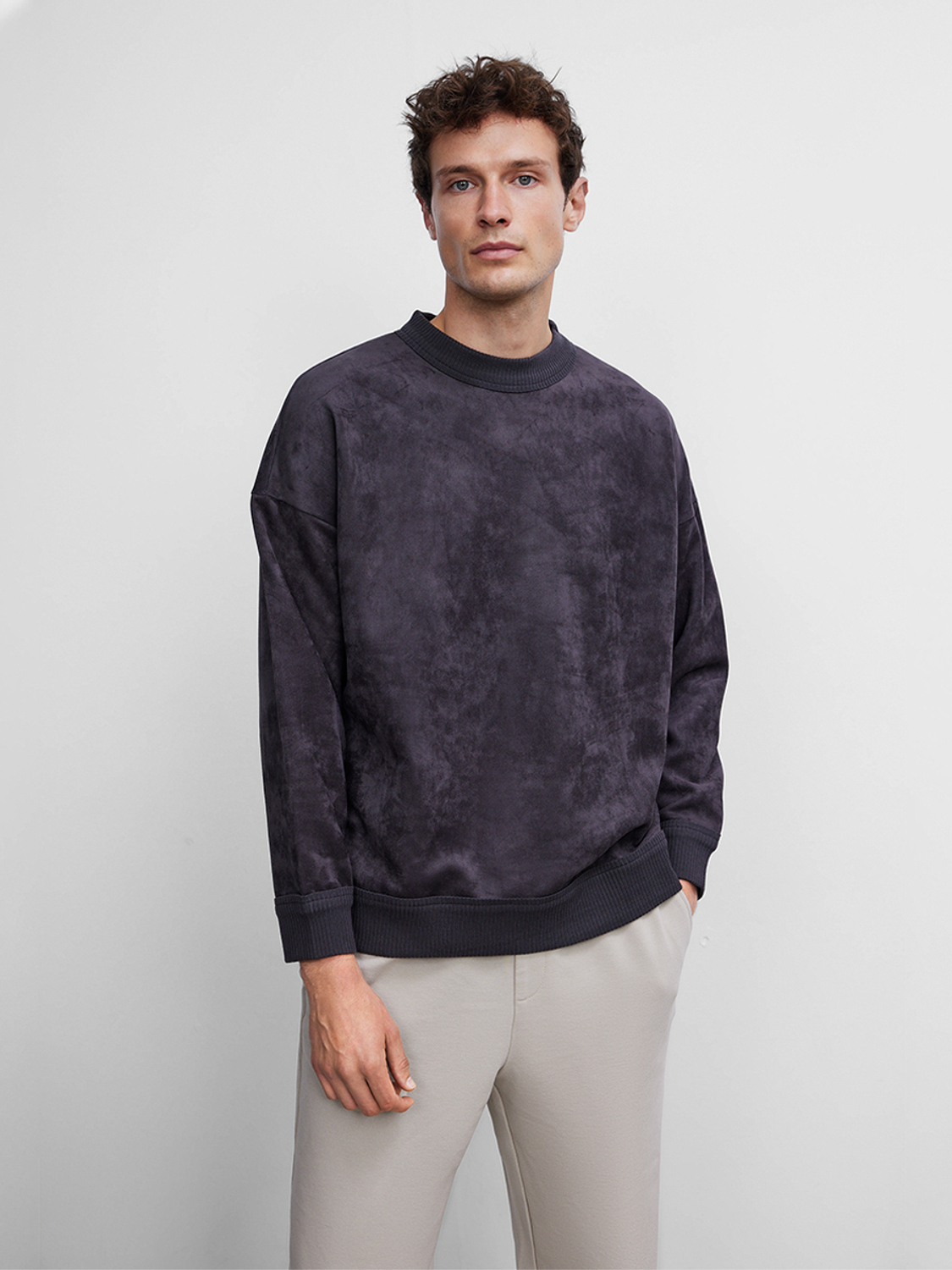 ODM Men's Oversized Velvet Sweatshirt