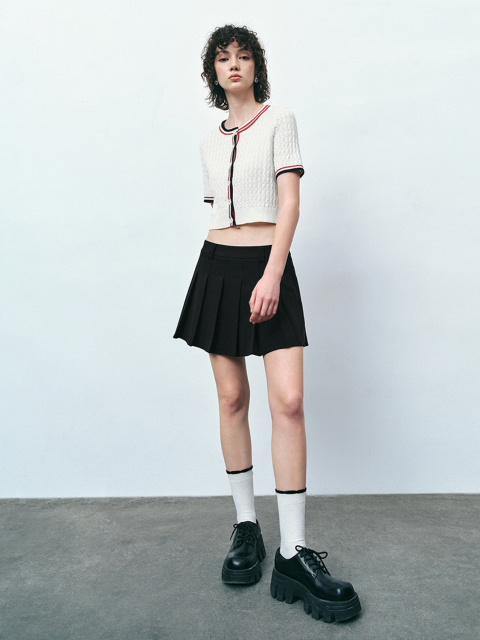OEM Women's Cropped Knit Cardigan and Pleated Mini Skirt Set