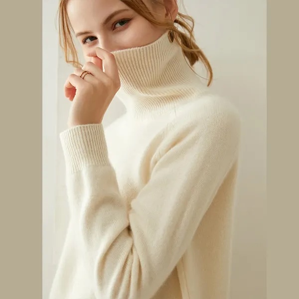 Customize Classic Women’s Cashmere Timeless Elegance Turtleneck Sweater
