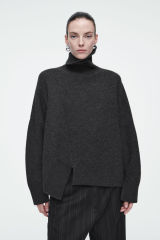 OEM Women's Oversized Turtleneck Sweater with Asymmetric Hem