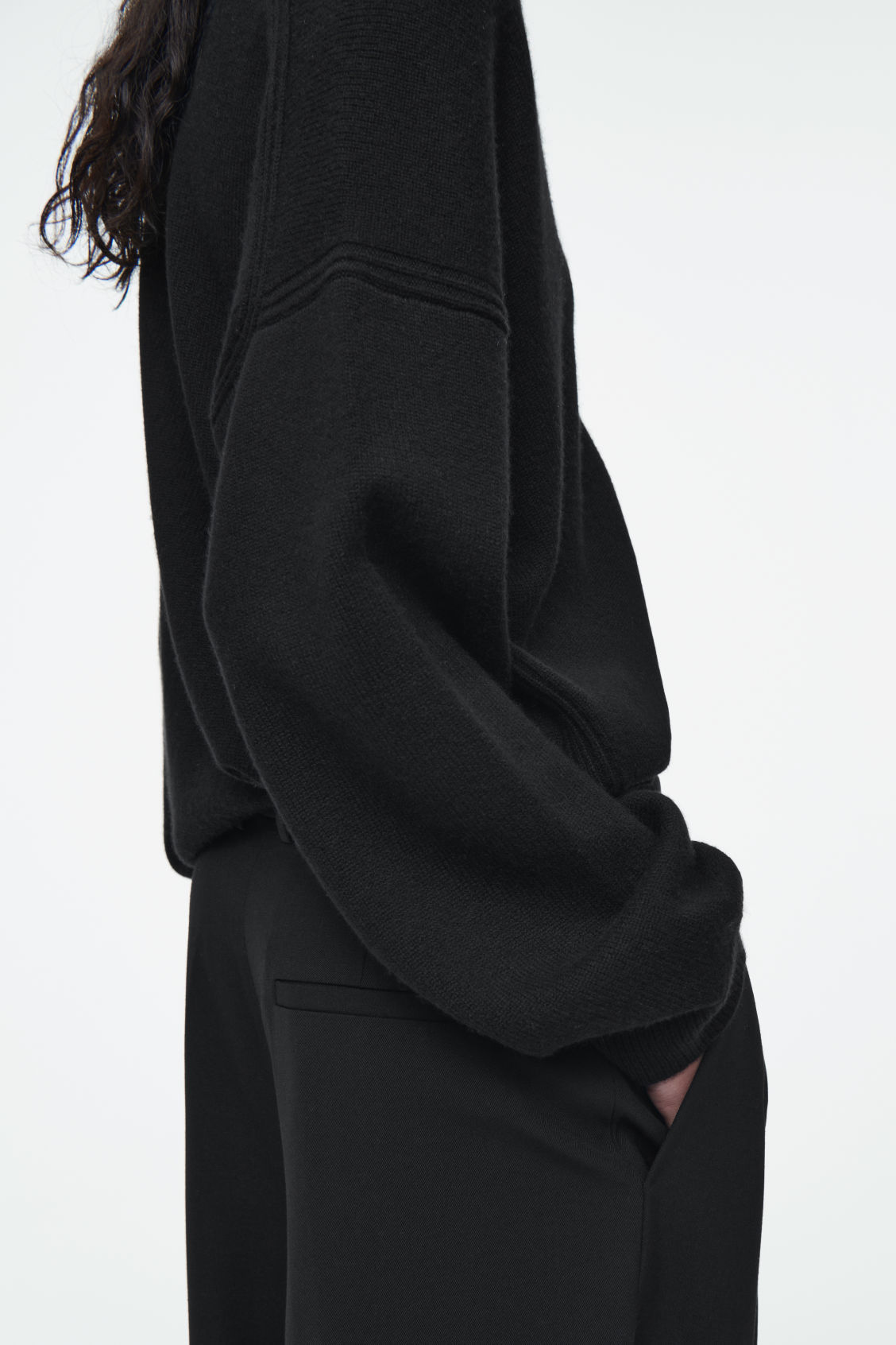 OEM/ODM Avaliable Women's Oversized V-Neck Button-Up Cardigan