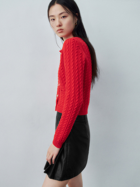OEM/ODM Women's Red Cable Knit Cardigan with Gold Buttons