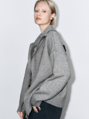 Factory Women's Oversized Zip-Up Knit Jacket with Split-Hem Jeans