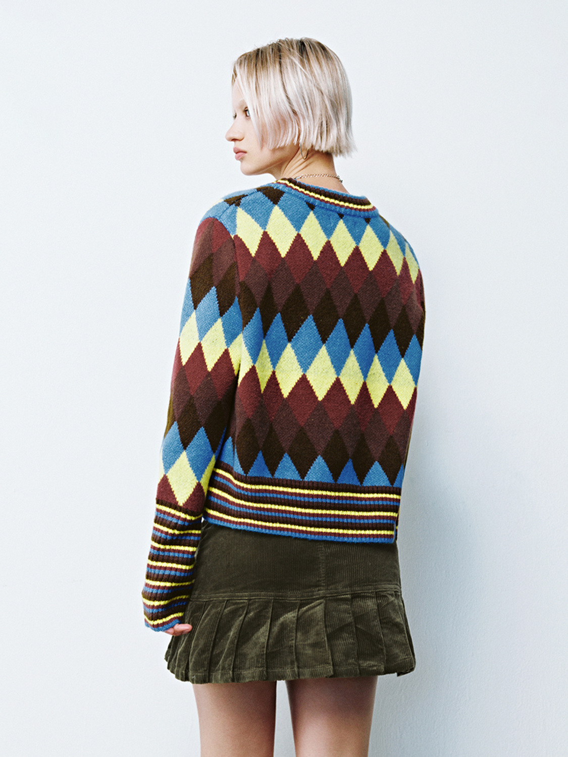 OEM Available Women's Vibrant Argyle Knit Sweater and Corduroy Skirt