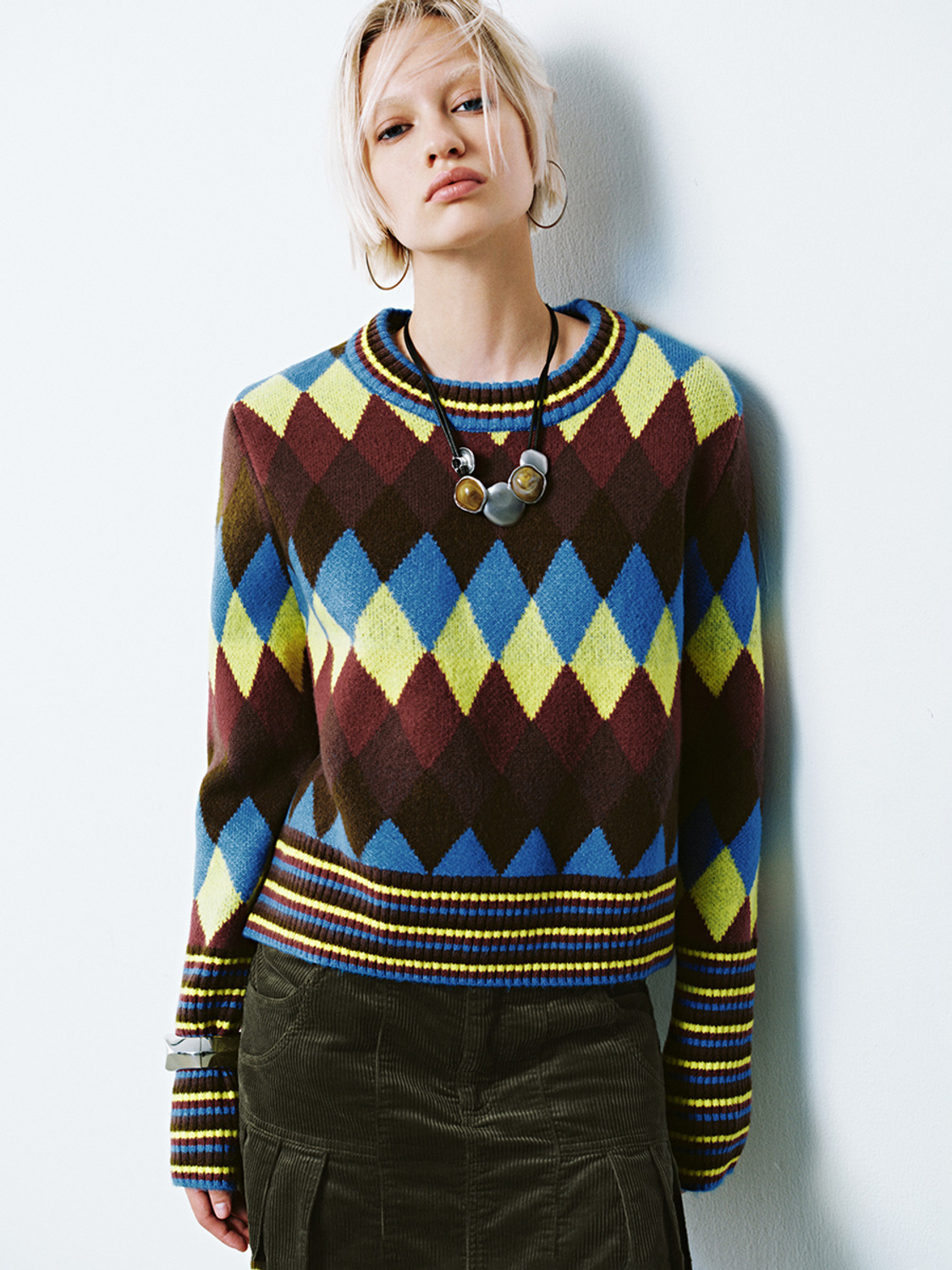 OEM Available Women's Vibrant Argyle Knit Sweater and Corduroy Skirt