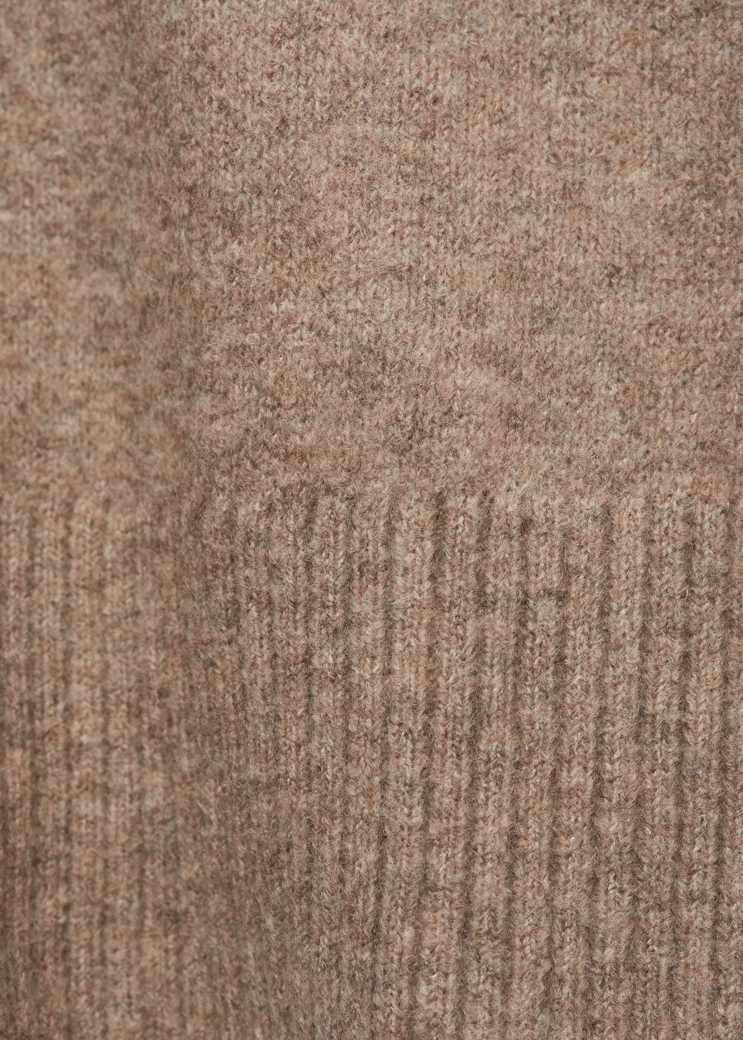 Personalized Women’s Soft Knit Cardigan in Camel Brown | Customizable Wholesale Knitwear | OEM/ODM Manufacturer | Jubaodi