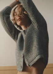 OEM/ODM Available Women's Cropped Metallic Gray Knit Cardigan | Customizable Wholesale Knitwear | Jubaodi
