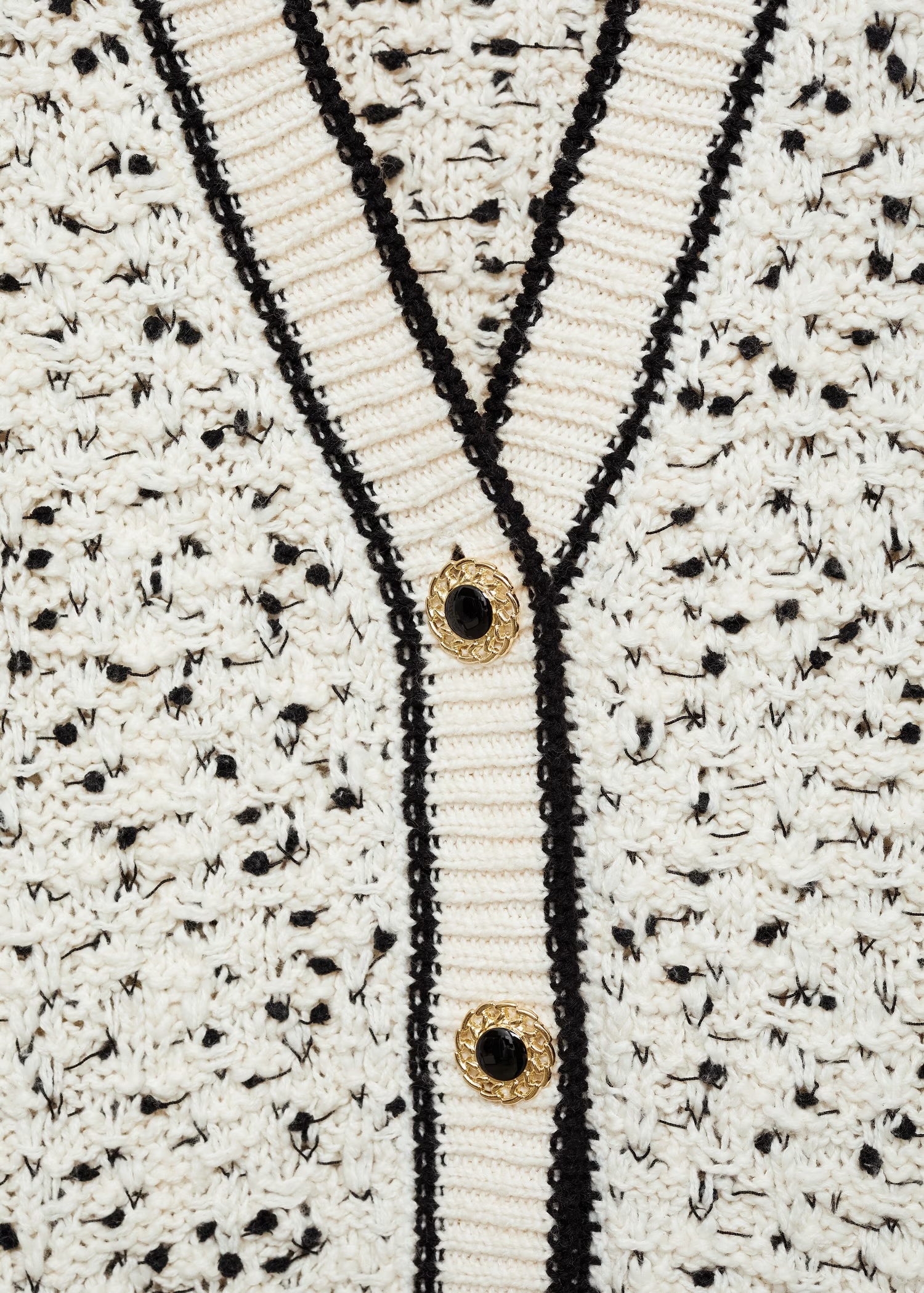 Factory Direct Women’s Oversized Tweed Knit Cardigan in Cream and Black | Customizable ODM & Wholesale Knitwear | Jubaodi