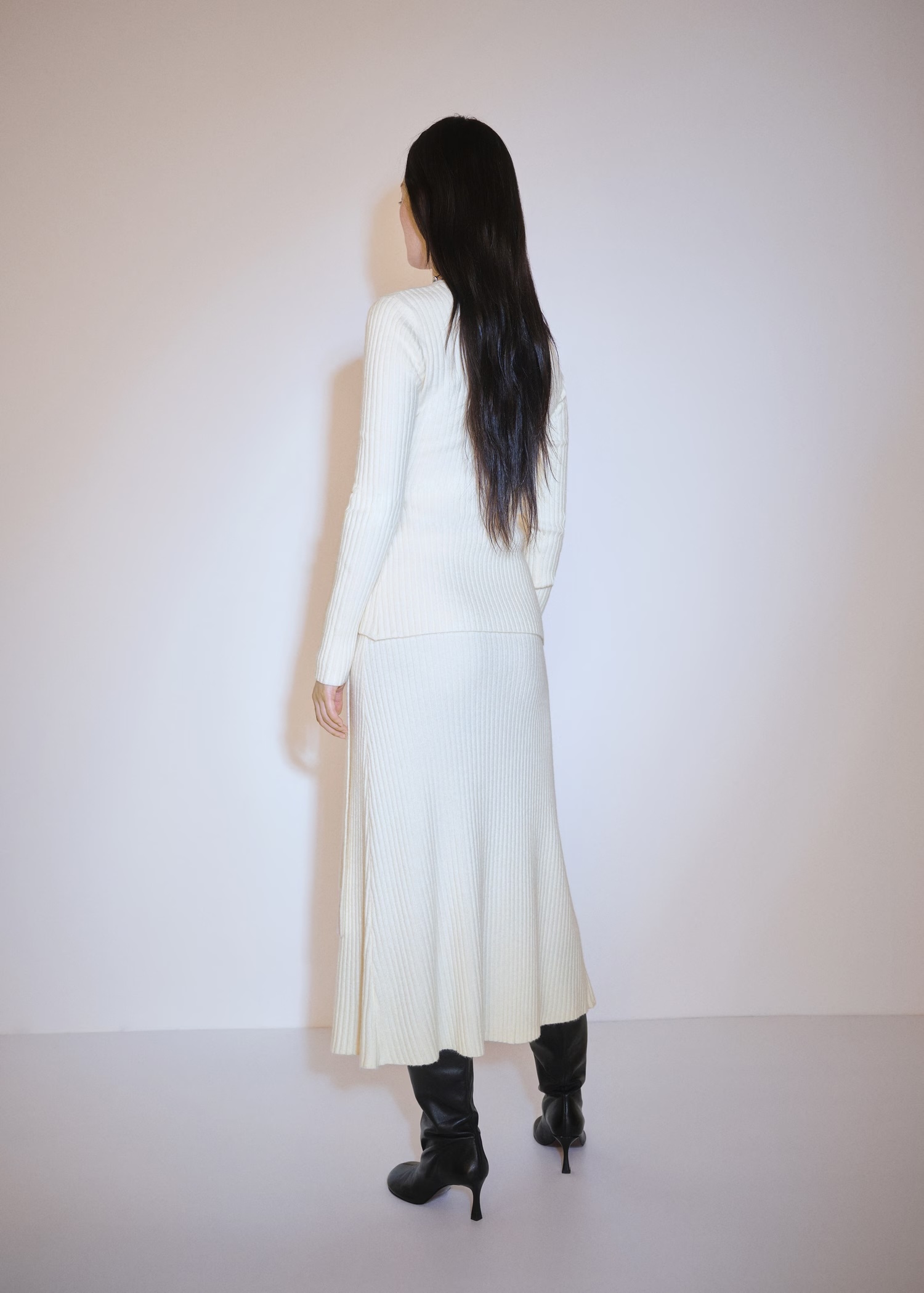 Wholesale Elegant Ribbed Wrap-Style Knit Sweater with Buckle Detail | Customizable ODM & Bulk Knitwear | Jubaodi