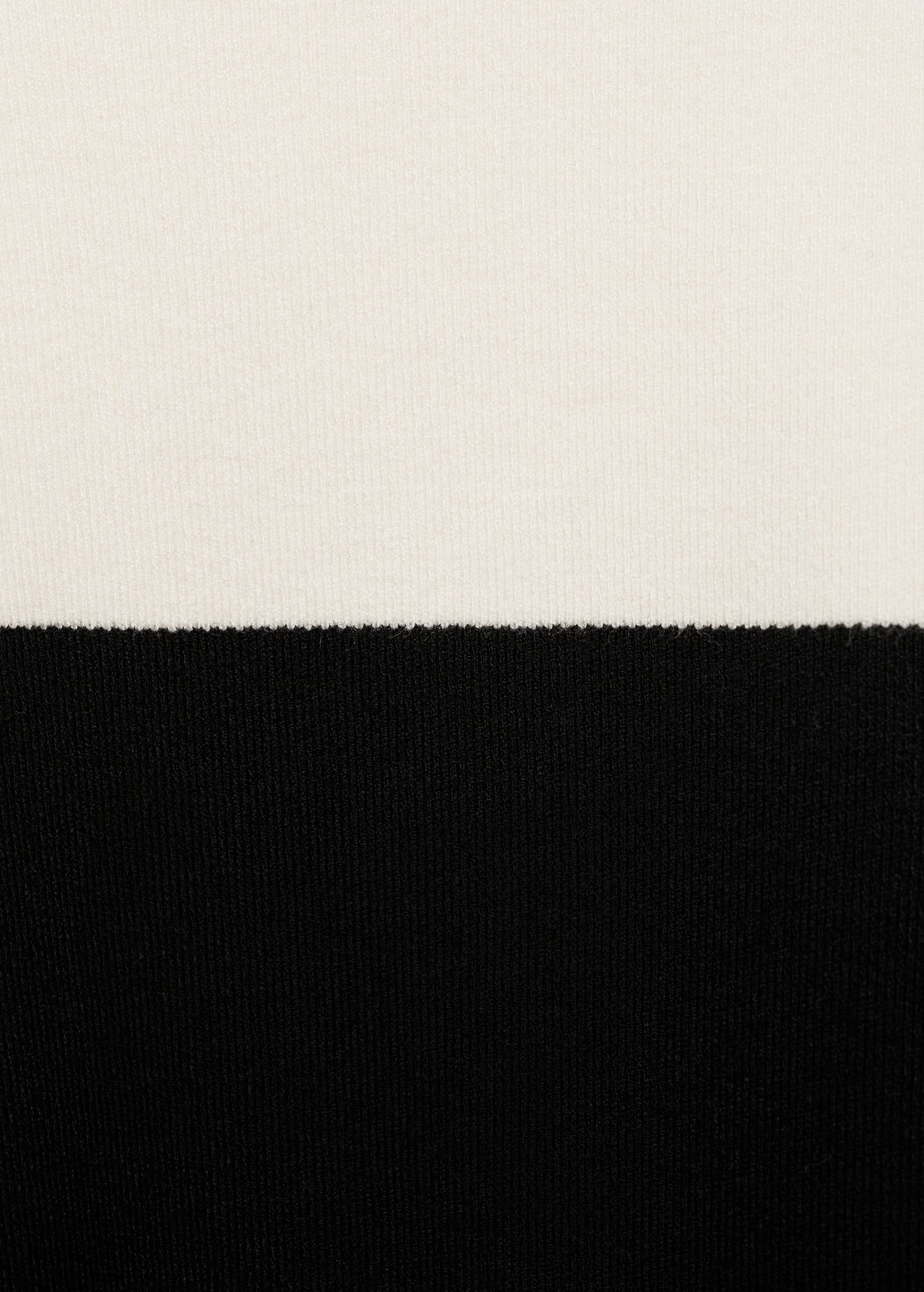 Made-to-Order Women’s Color Block Knit Sweater in Black and White | Customizable ODM & Wholesale Options | Jubaodi