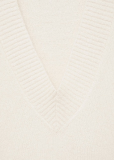 Customizable Women’s Oversized V-Neck Sweater in Ivory White | Wholesale Knitwear | OEM/ODM Manufacturer | Jubaodi