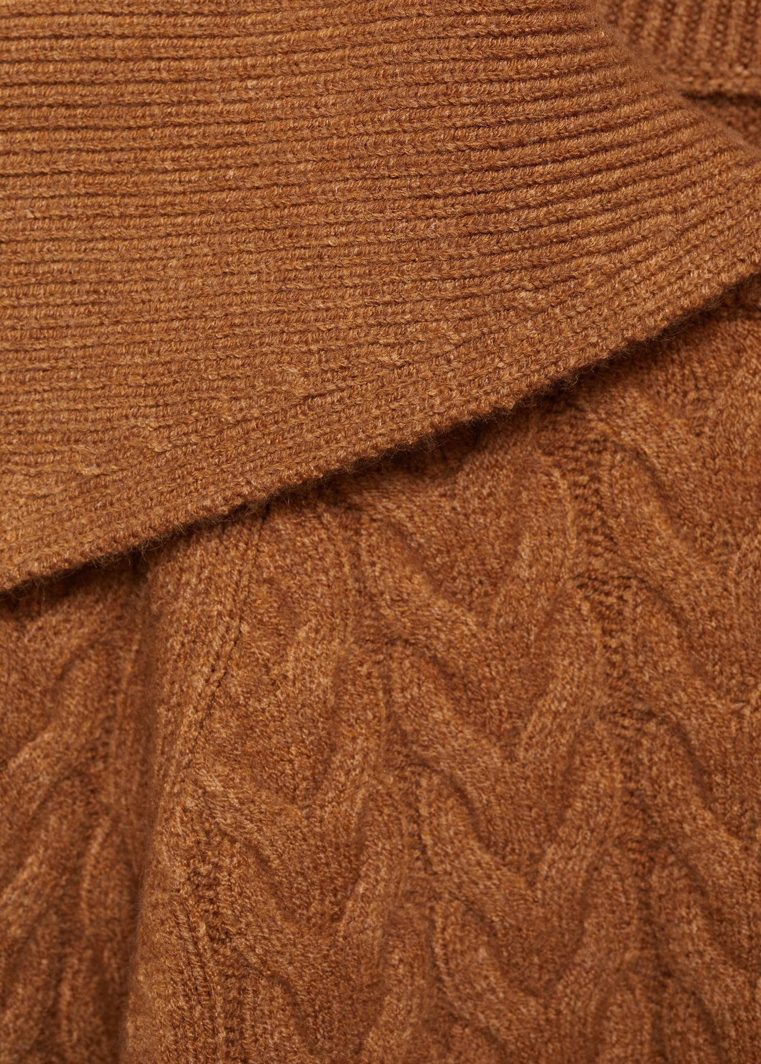 ODM Women’s Cable Knit Collared Sweater in Warm Caramel | Customizable Wholesale & Bulk Orders | Jubaodi