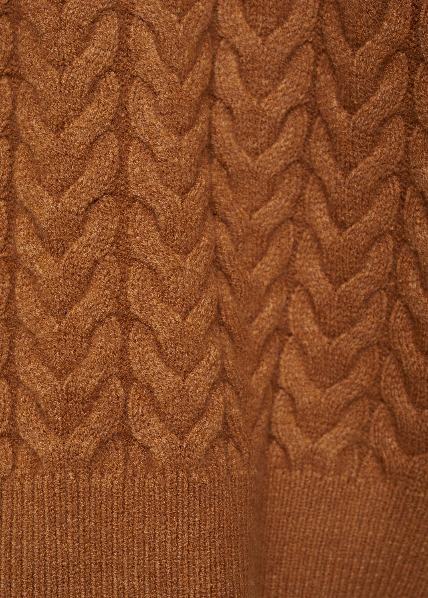 ODM Women’s Cable Knit Collared Sweater in Warm Caramel | Customizable Wholesale & Bulk Orders | Jubaodi