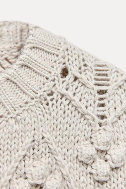 Made-to-Order Women’s Cream Textured Knit Sweater | Custom Knitwear Manufacturer & Wholesale Supplier | Jubaodi