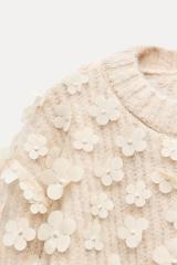 Customizable Cream Floral Embellished Sweater with 3D Flower Detailing -Knitwear Manufacturer