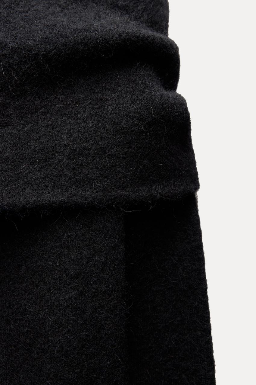 OEM/ODM Chic Black Off-Shoulder Sweater – Cozy Knitted Off Shoulder Sweater Manufacturer