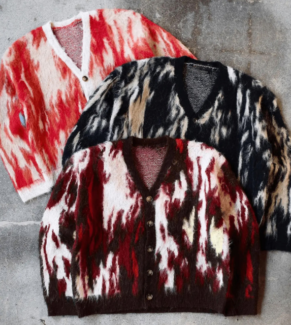 Custom Men's Abstract Cardigan – Bold Design and Cozy Comfort | OEM & ODM Knitwear Manufacturer